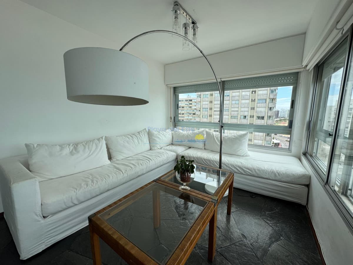 Apartamento en Alquiler Temporada de 2 dormitorios en Punta del este , Península , Gorlero  - Inmobiliaria Playa del Este