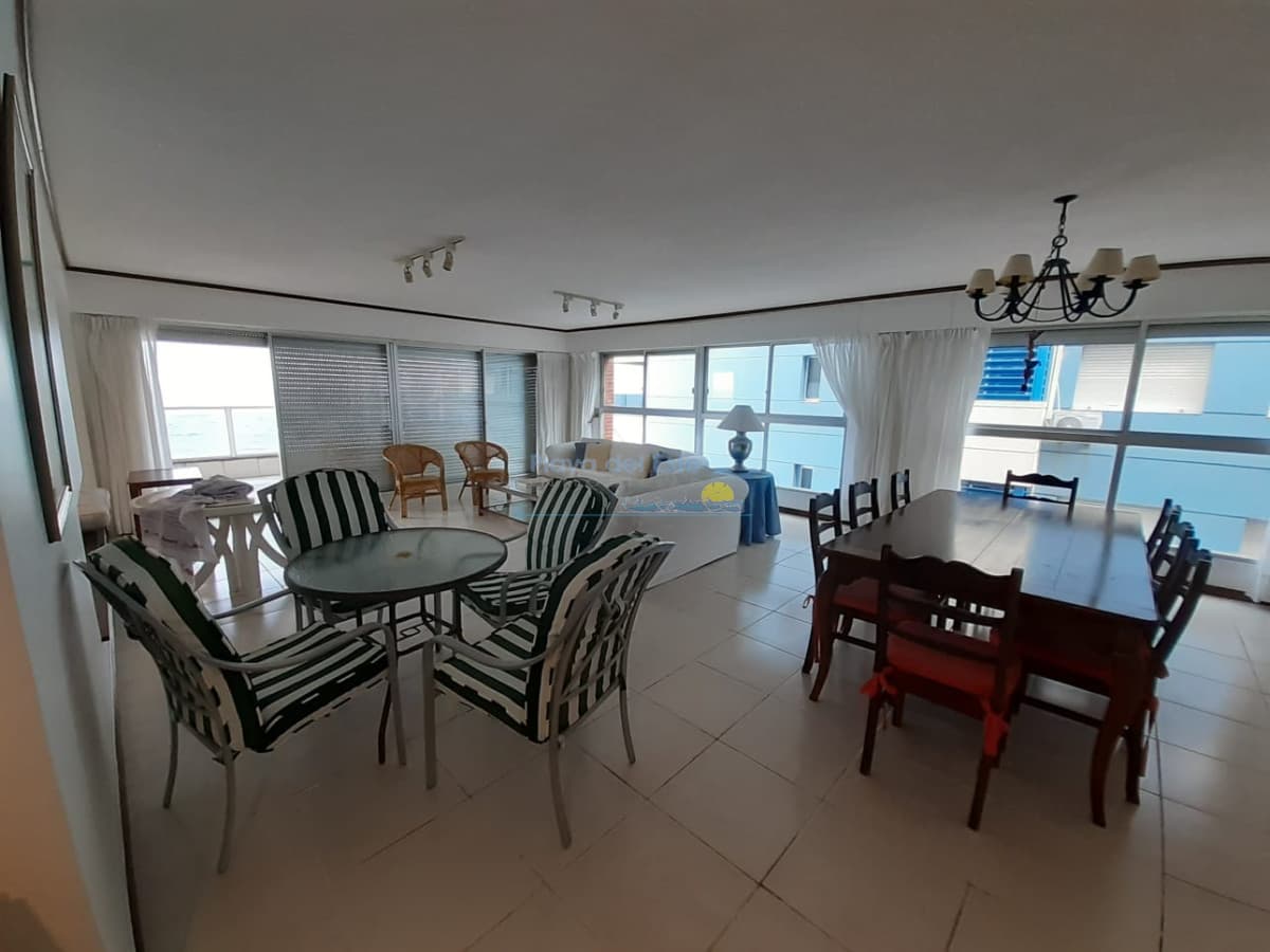 Apartamento en Venta de 3 dormitorios en Punta del este , Península , Playa brava  - Inmobiliaria Playa del Este