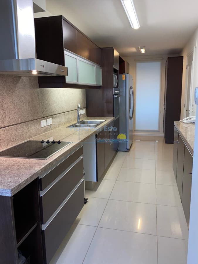 Torre Imperiale, 3 dormitorios en suite - Inmobiliaria Playa del Este