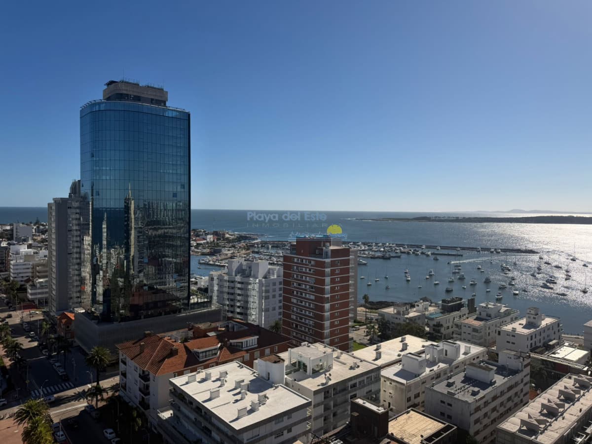 Apartamento en Venta en  Punta del este de 1 dormitorios  en Península , Gorlero  - Inmobiliaria Playa del Este