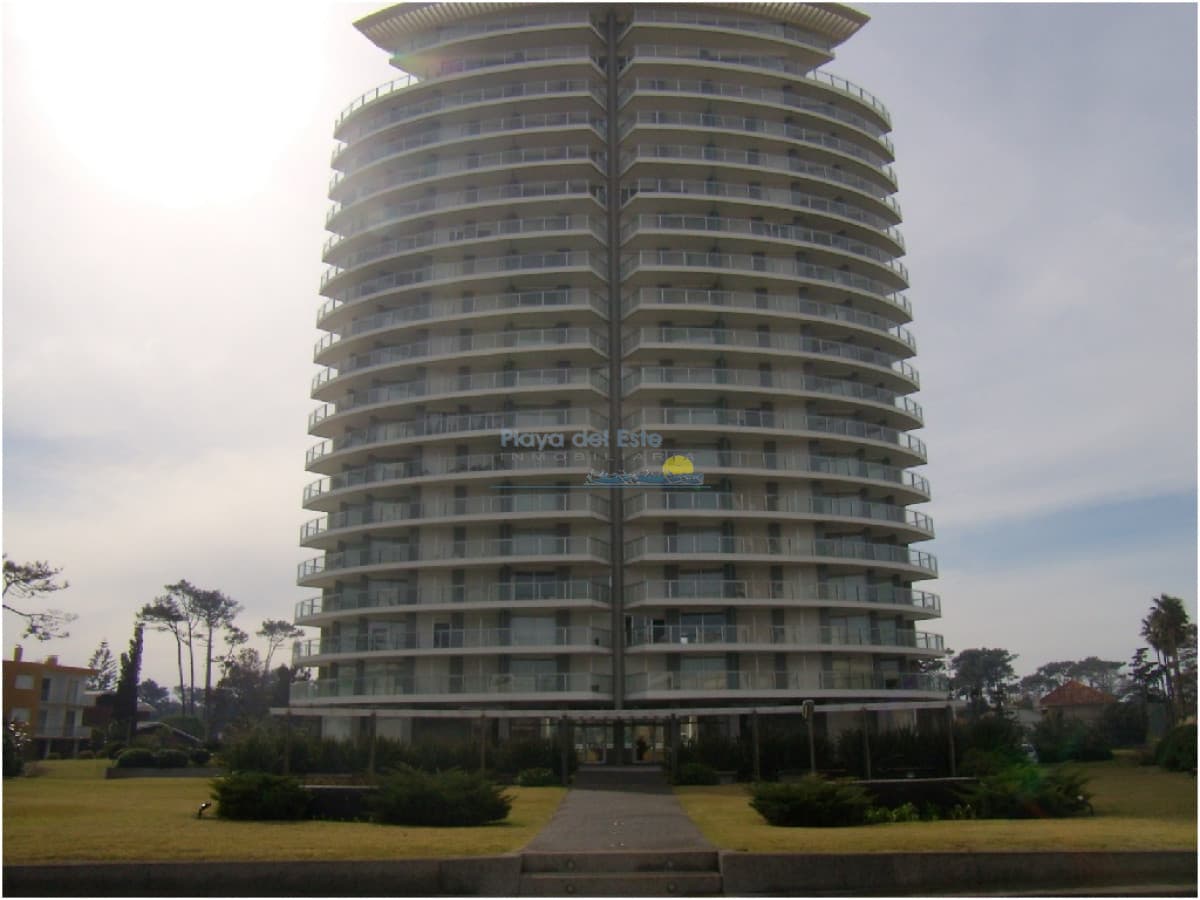 Mansa, piso alto con espectacular vista. - Inmobiliaria Playa del Este