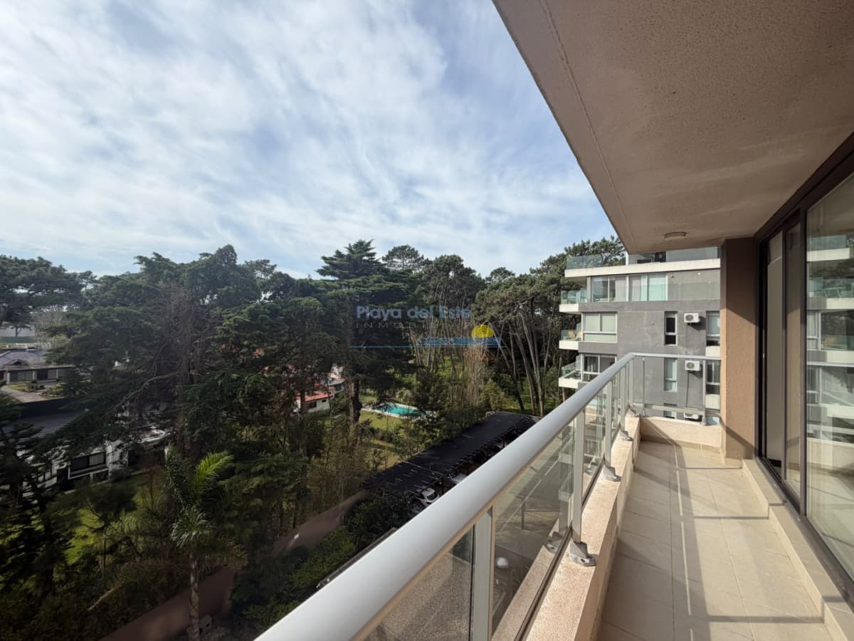 Apartamento en venta de 2 dormitorios en Punta del este , Roosevelt , Edificio Stradivarius  - Inmobiliaria Playa del Este