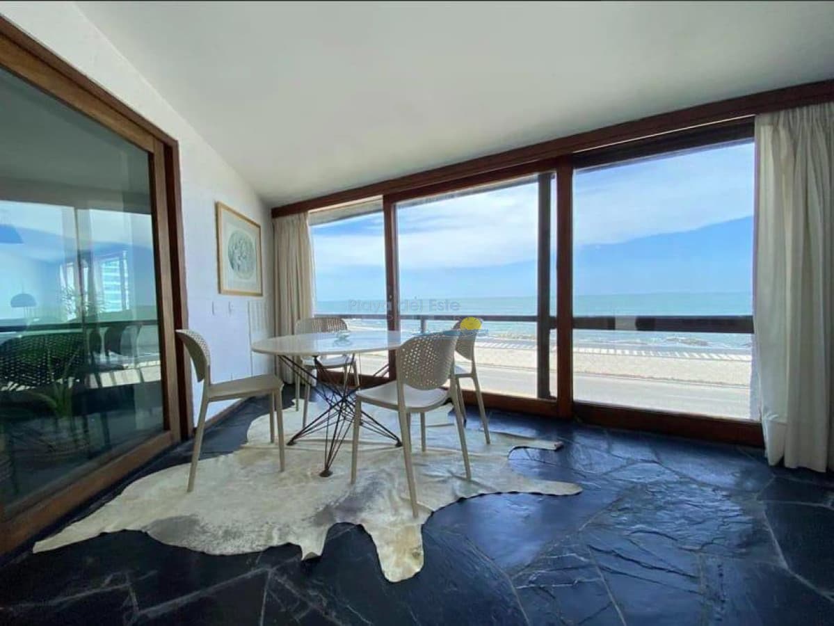 Casa en Venta en Península 6 dormitorios , Punta del este  - Inmobiliaria Playa del Este