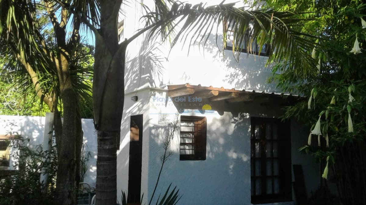 Casa en alquiler de temporada de 3 dormitorios en San Rafael , Punta del este  - Inmobiliaria Playa del Este