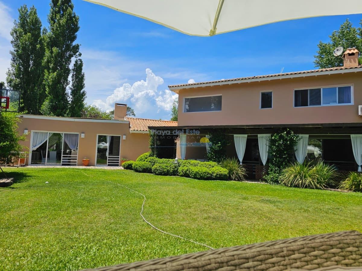 Casa en Punta del Este, Alborada - Inmobiliaria Playa del Este