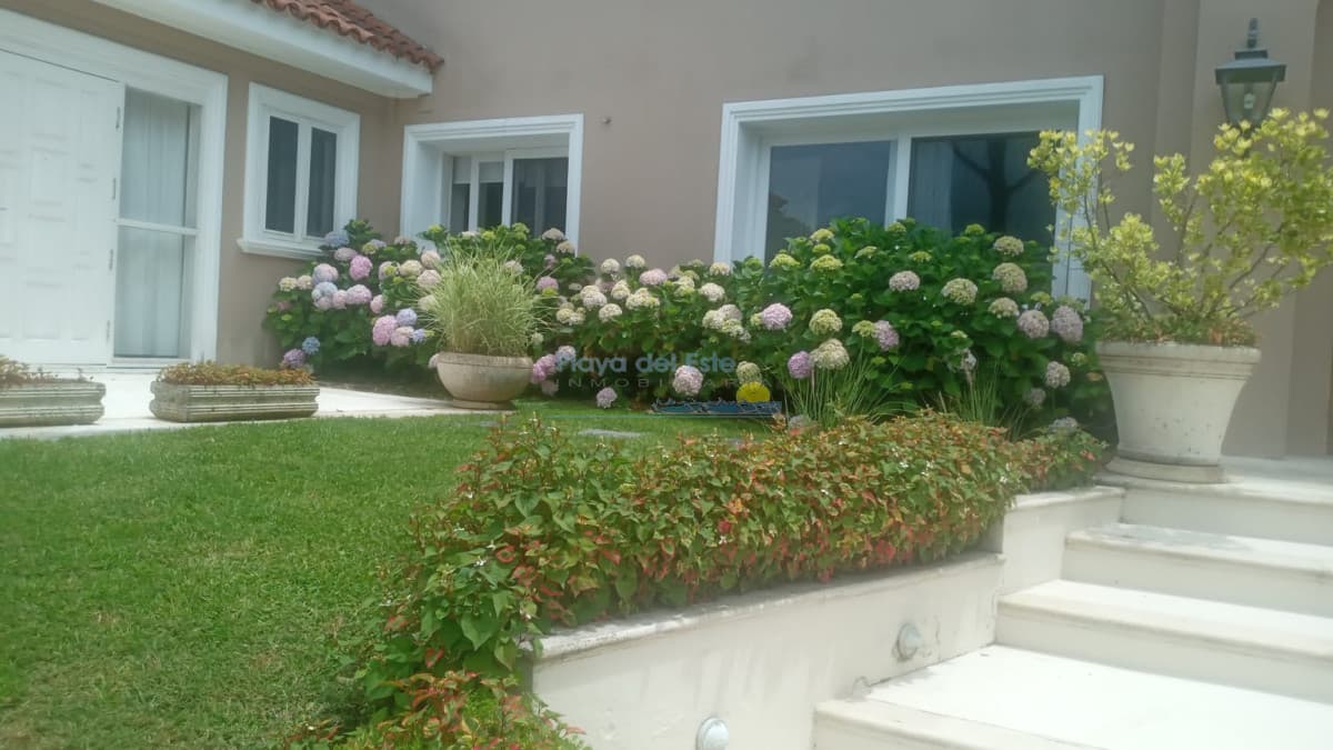 Casa en Venta de 7 dormitorios en Punta del este , Playa Brava  - Inmobiliaria Playa del Este