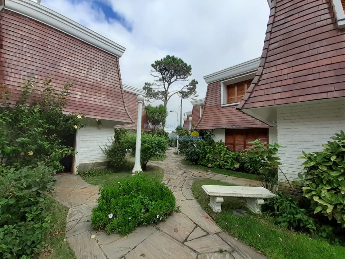 Casa PH en venta de 2 dormitorios en Punta del este , Maldonado  - Inmobiliaria Playa del Este