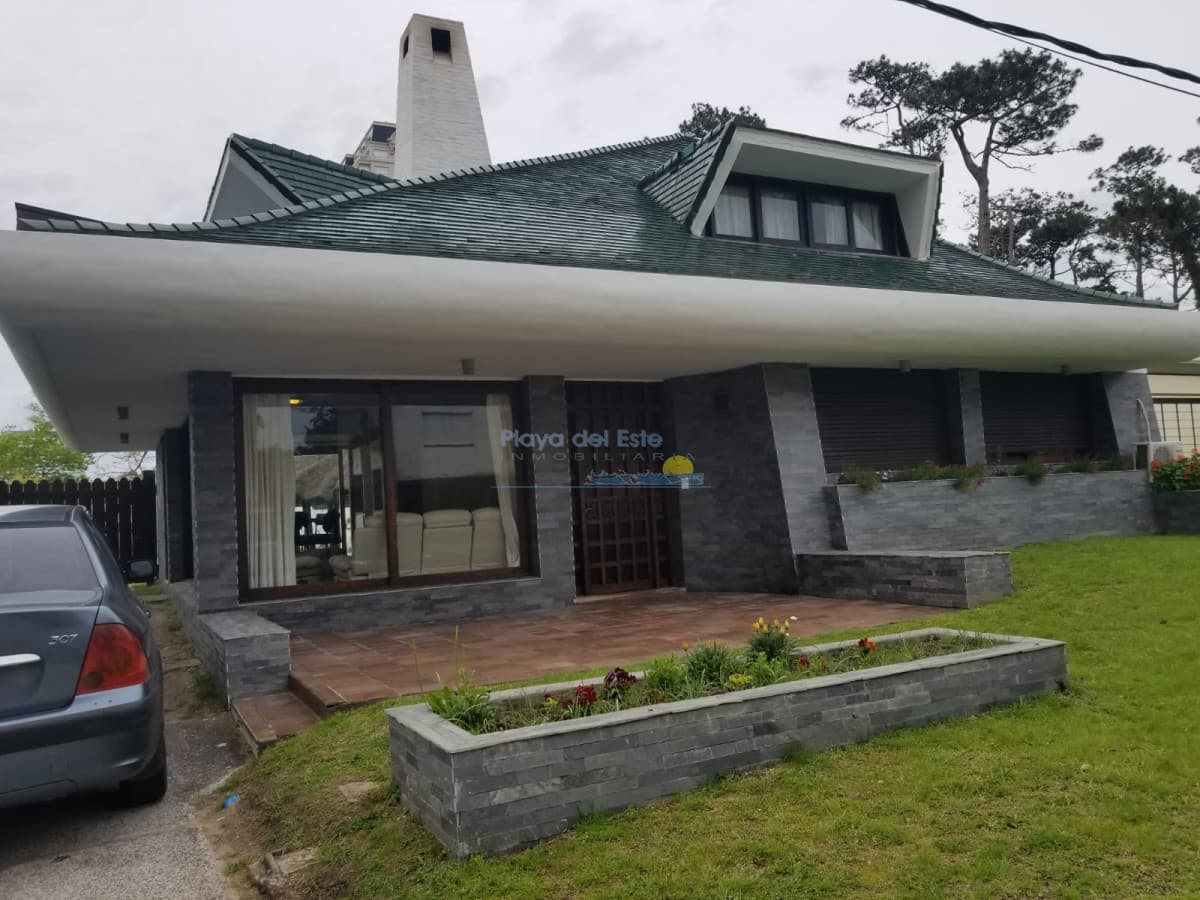 Mansa, 4 dormitorios - Inmobiliaria Playa del Este