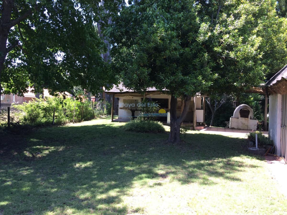 Casa en Venta en Punta del este 3 dormitorios  - Inmobiliaria Playa del Este