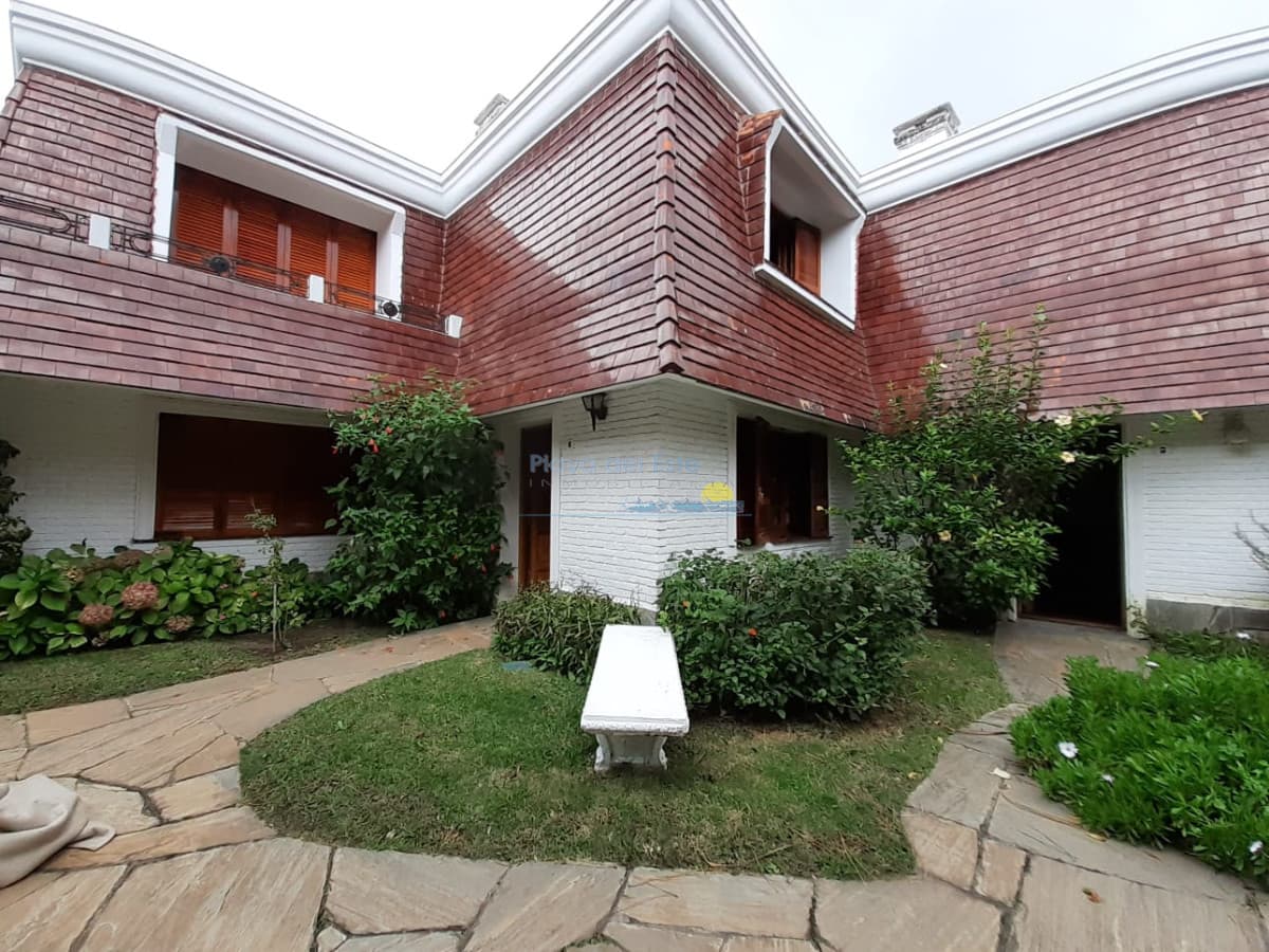 Casa PH en venta de 2 dormitorios en Punta del este , Maldonado  - Inmobiliaria Playa del Este