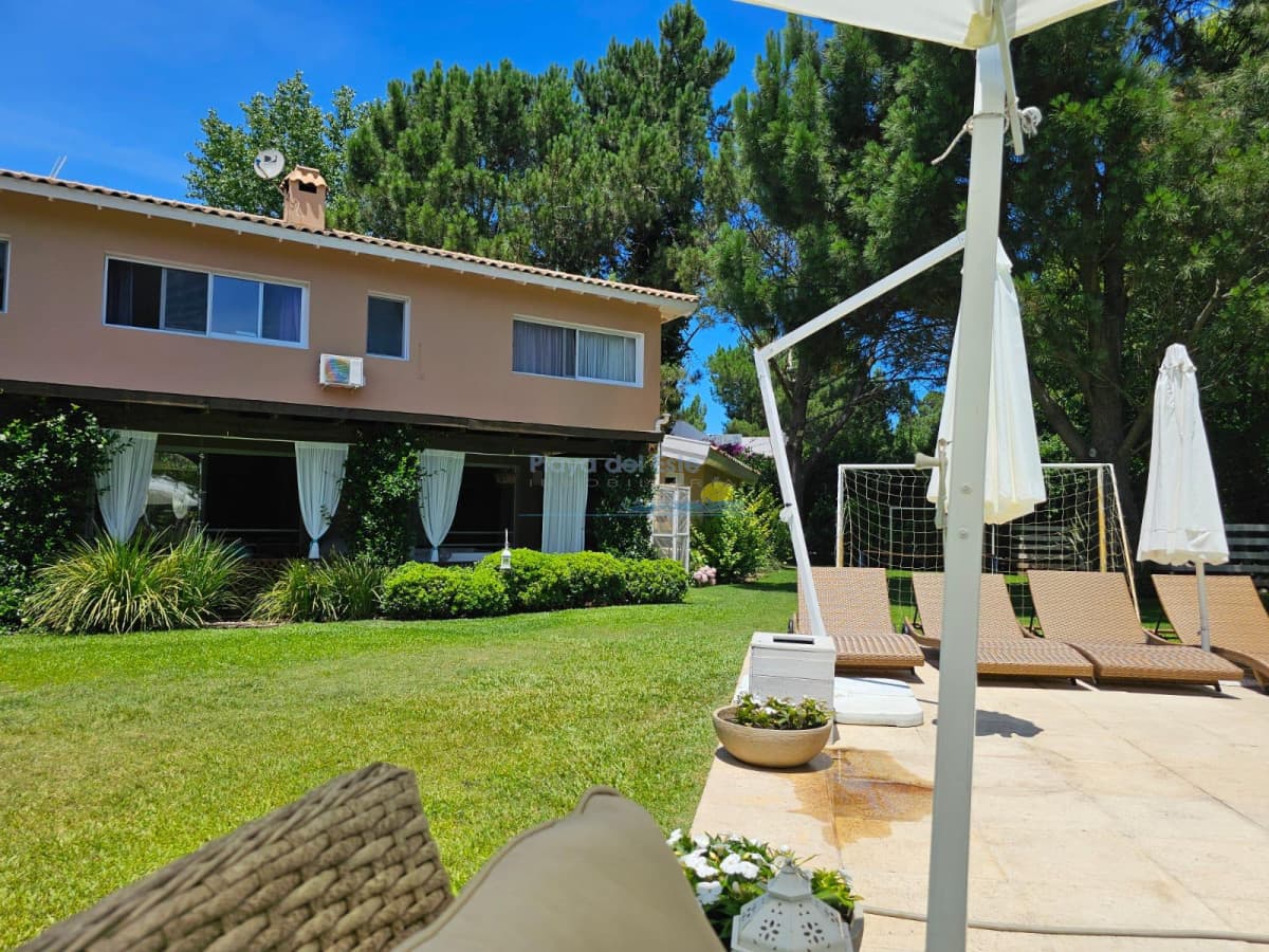 Casa en Punta del Este, Alborada - Inmobiliaria Playa del Este
