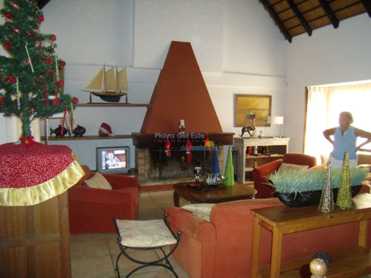 Lugano, 4 dormitorios - Inmobiliaria Playa del Este