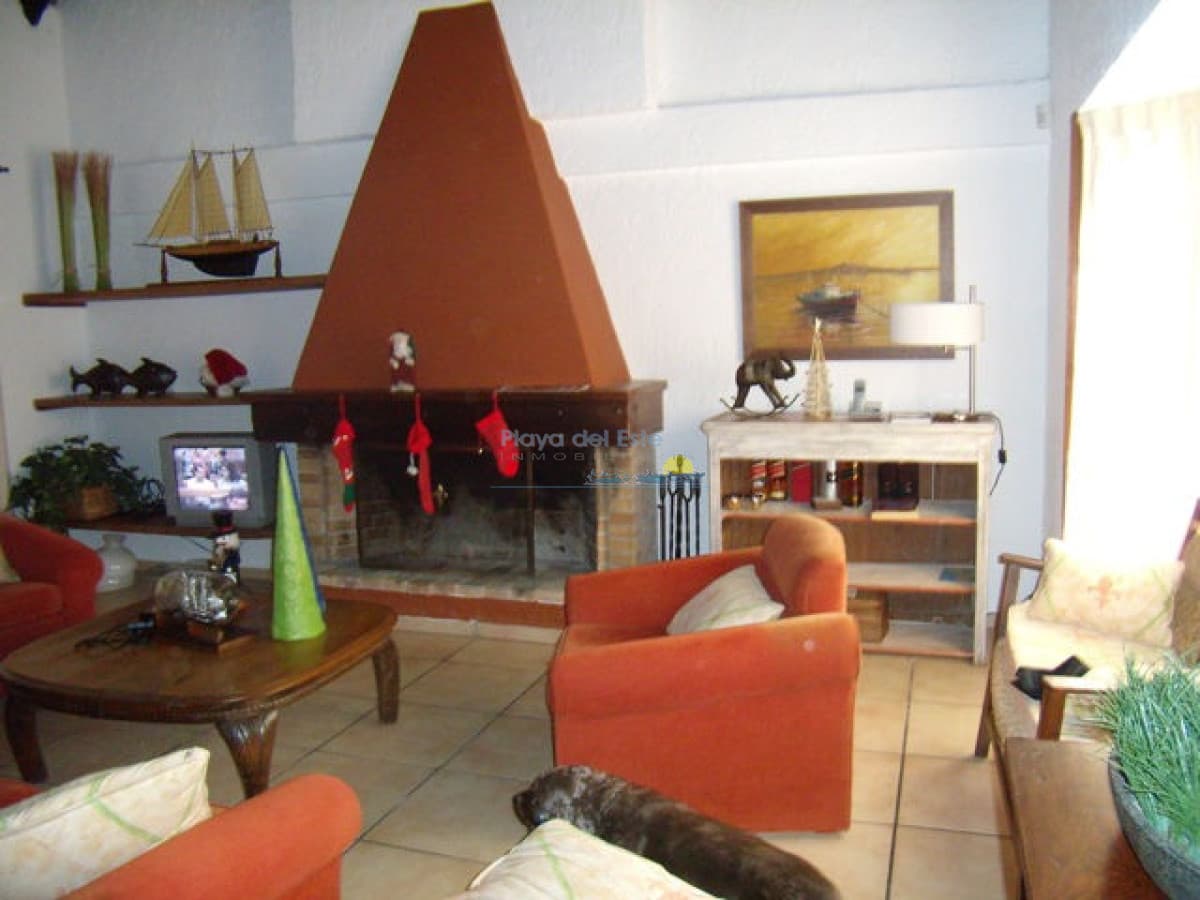 Lugano, 4 dormitorios - Inmobiliaria Playa del Este