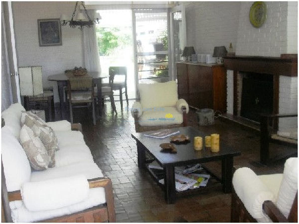 Casa en Mansa, 3 dormitorios * - Inmobiliaria Playa del Este