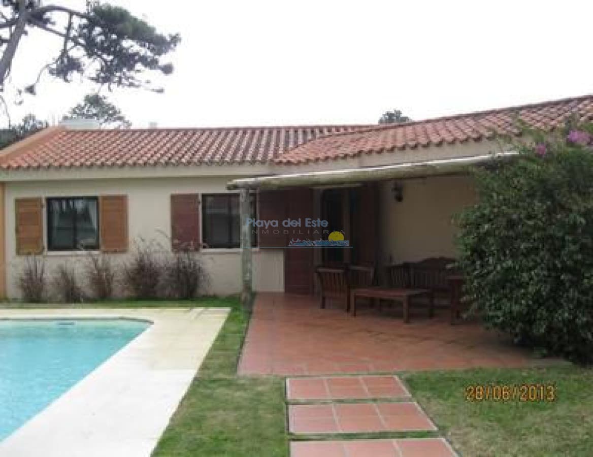 Casa en RincÃ³n del Indio, 4 dormitorios * - Inmobiliaria Playa del Este