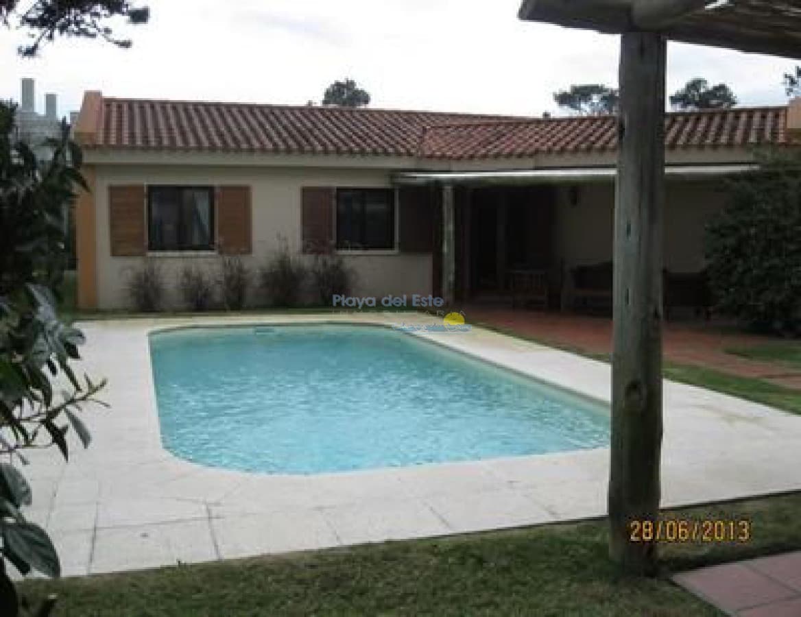 Casa en RincÃ³n del Indio, 4 dormitorios * - Inmobiliaria Playa del Este