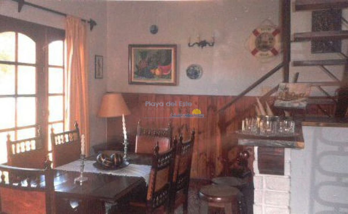 Casa en alquiler de temporada de 4 dormitorios en Punta del este , Pinares  - Inmobiliaria Playa del Este