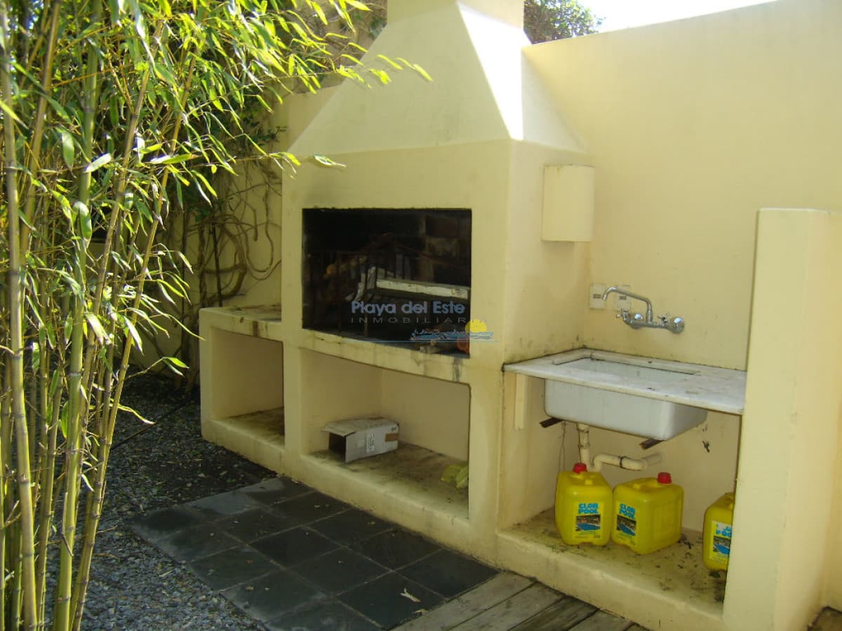 Casa en Venta de 4 dormitorios en Rincón del indio , Punta del este  - Inmobiliaria Playa del Este