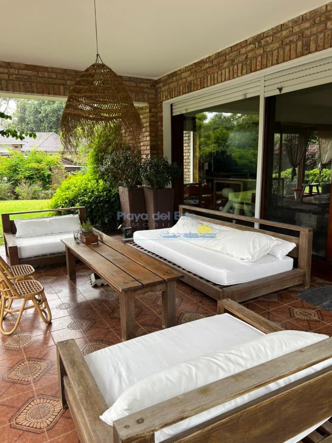 Espectacular Chalet en Lugano - Inmobiliaria Playa del Este
