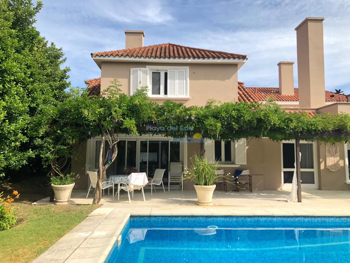Casa en Venta de 7 dormitorios en Punta del este , Playa Brava  - Inmobiliaria Playa del Este