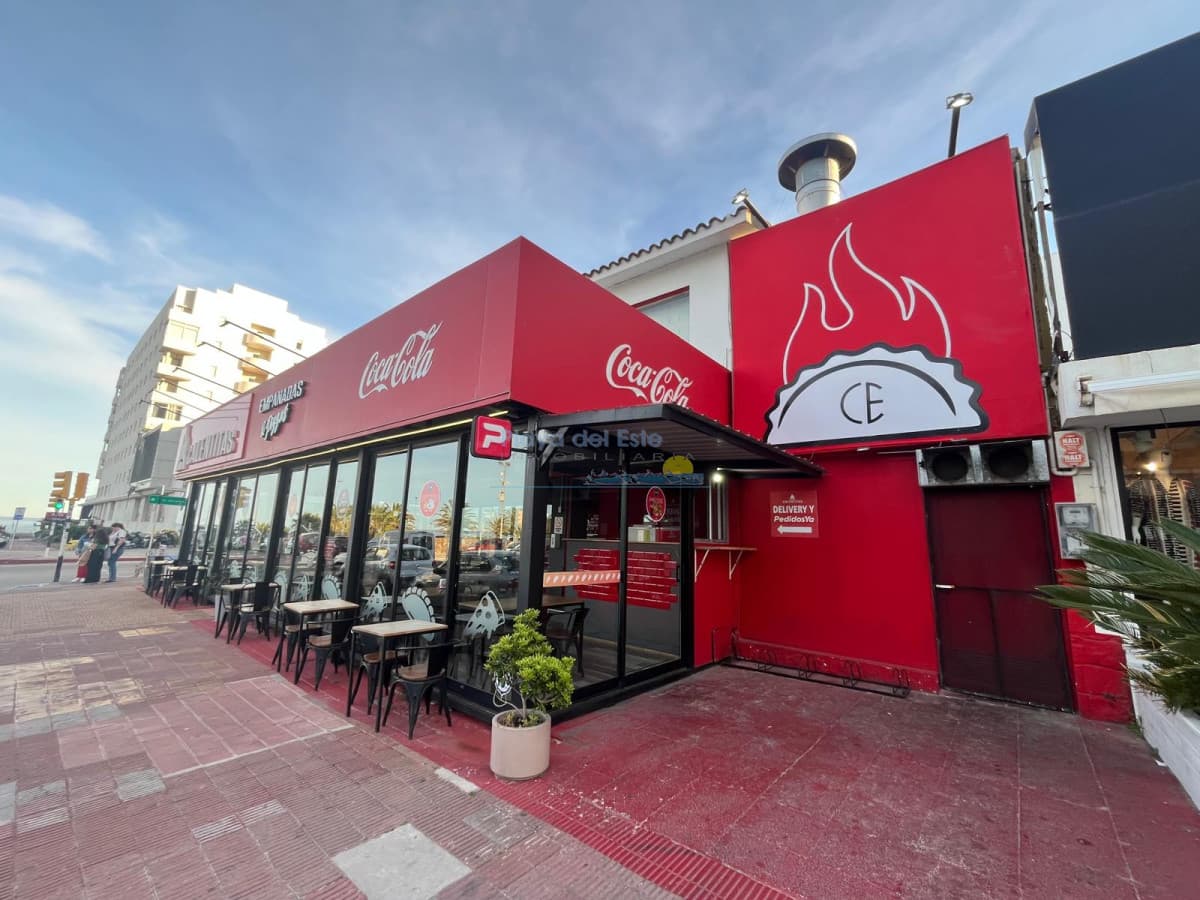 Local Comercial en Punta del este , Península  - Inmobiliaria Playa del Este