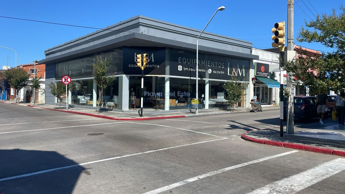 Local comercial en Venta en el Centro de Maldonado  - Inmobiliaria Playa del Este