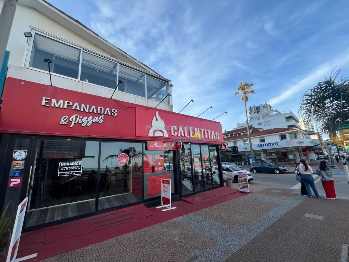 Local Comercial en Punta del este , Península  - Inmobiliaria Playa del Este