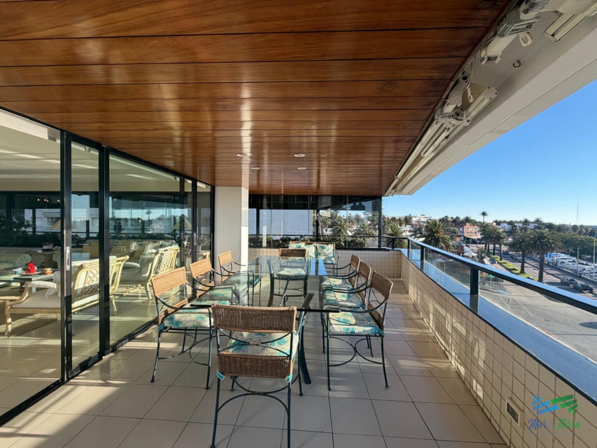 Apartamento en Venta de 3 Dormitorios en Punta del este , Puerto , Península , Edificio Portofino