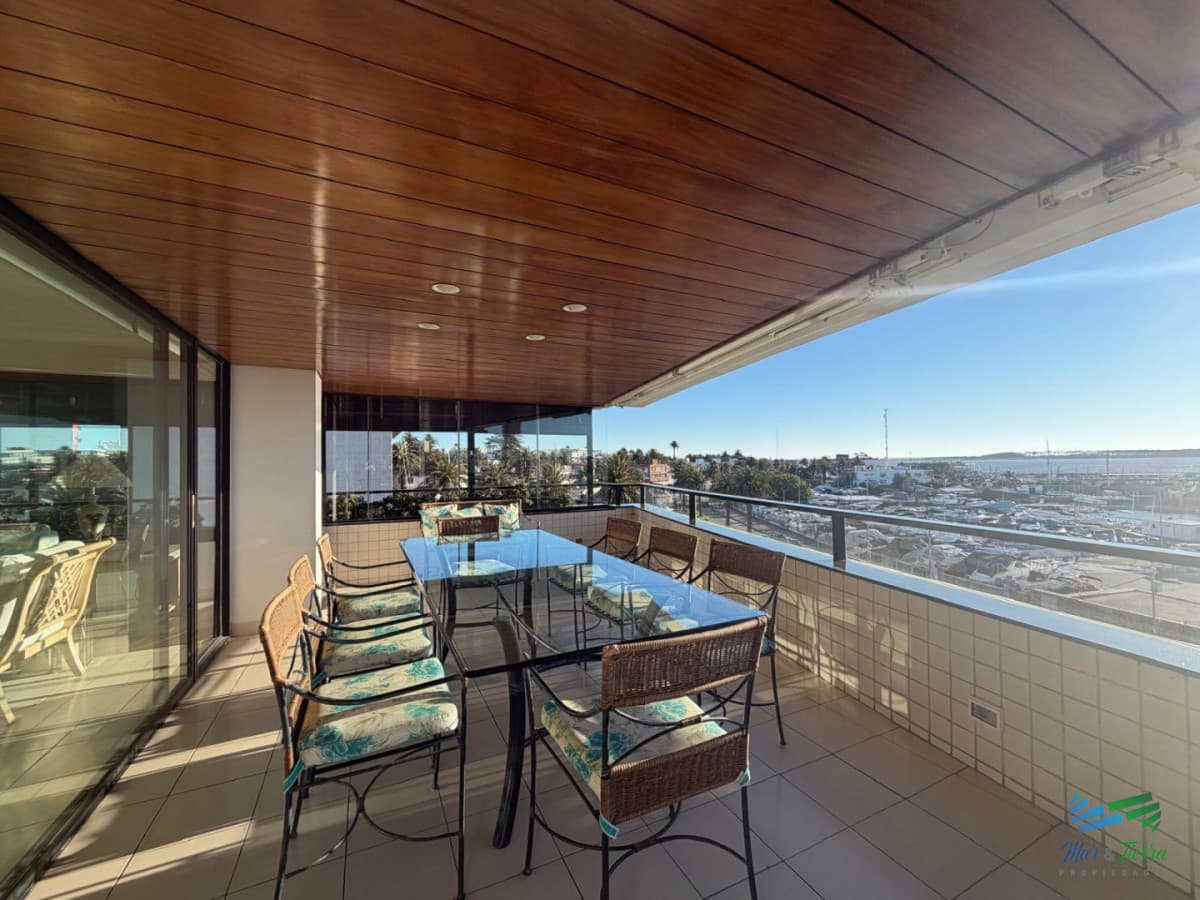 Apartamento en Venta de 3 Dormitorios en Punta del este , Puerto , Península , Edificio Portofino