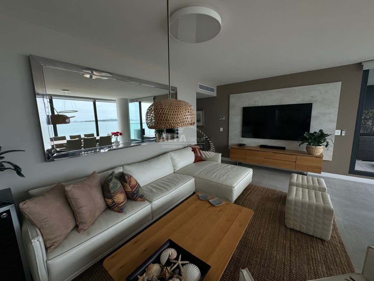 Mansa frente al mar parada 18 calidad premium