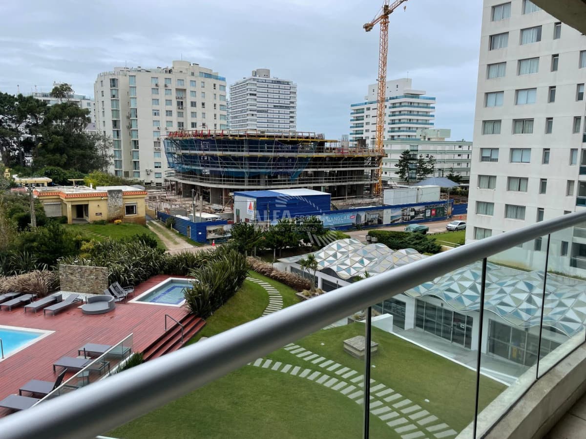 Apartamento en venta de 2 dormitorios en Torre ICON, Punta del este , AIDY GRILL