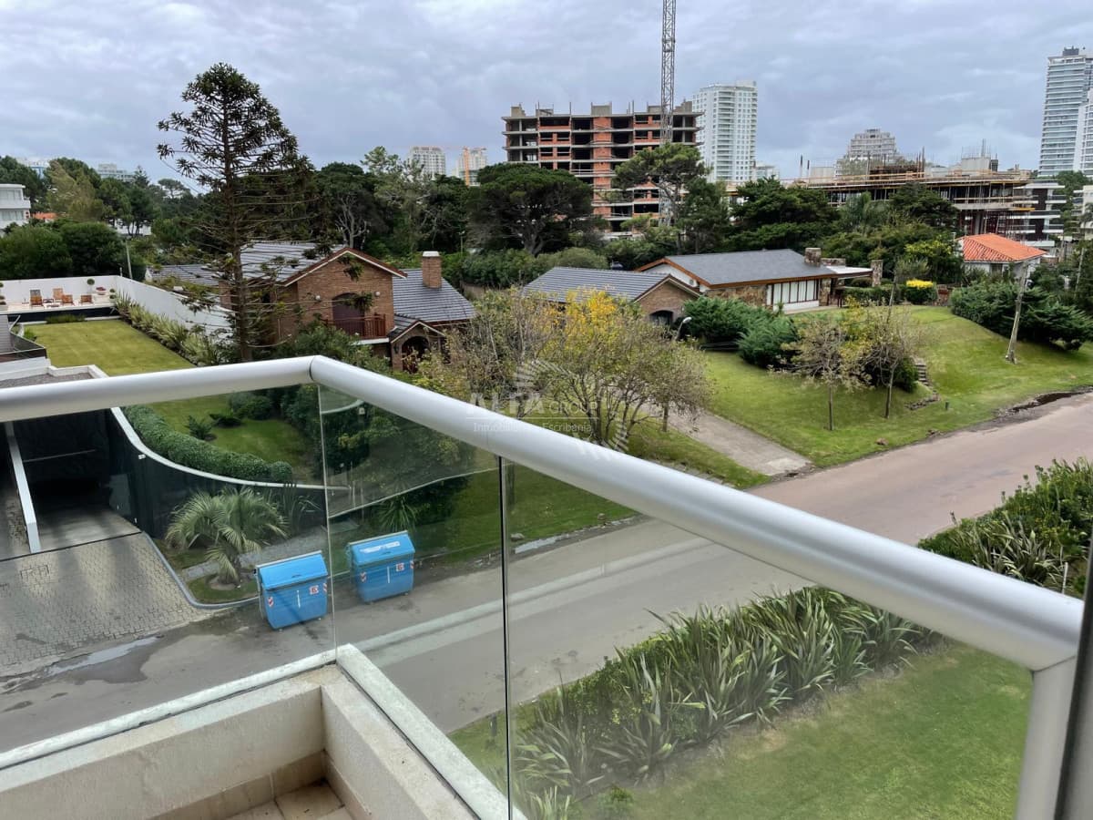 Apartamento en venta de 2 dormitorios en Torre ICON, Punta del este , AIDY GRILL