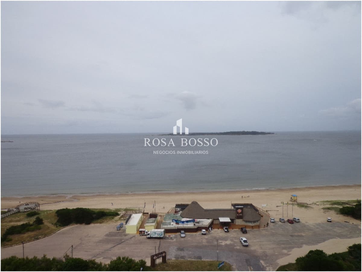 Alta gama en playa mansa