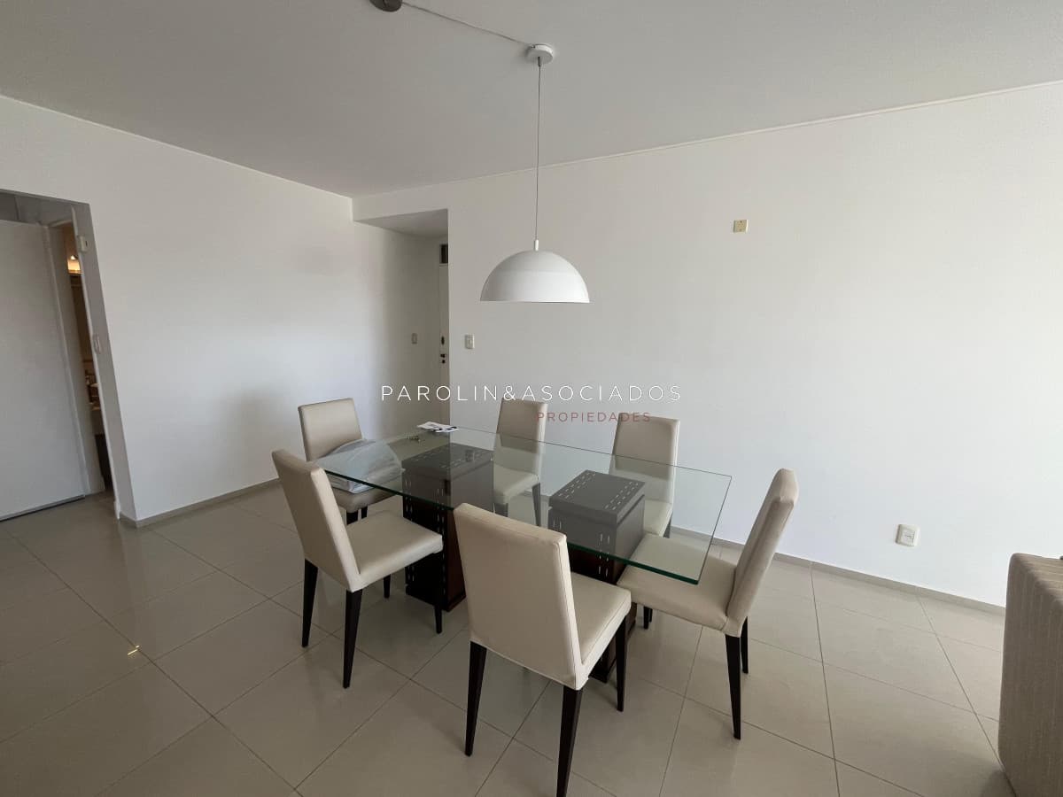 Apartamento en Alquiler de 2 dormitorios en la Península , Punta del este