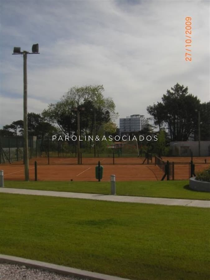 Apartamento en venta de 2 dormitorios en Punta del este, Playa Brava , Ocean drive