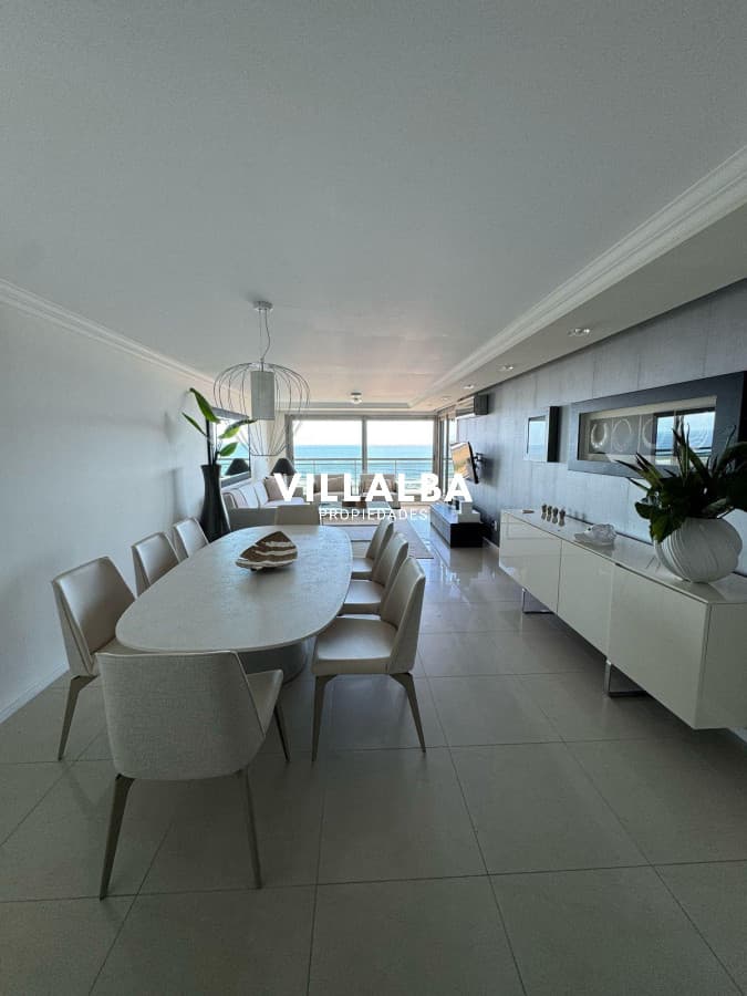 Apartamento en Alquiler de 3 Dormitorios en Punta del este , Playa Brava , Torre Imperiale