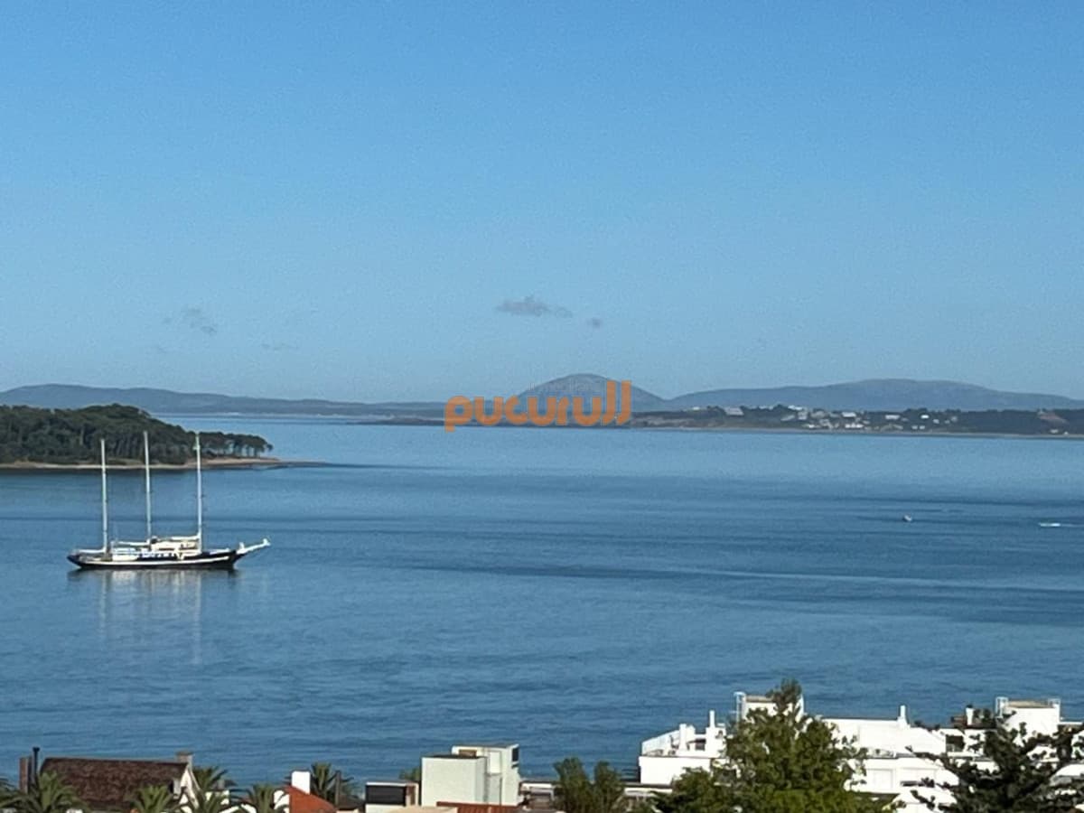 Apartamento en Venta de 2 dormitorios en Gorlero , Vista al Mar , Punta del este , Península
