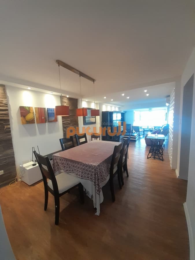 Apartamento en venta de 3 dormitorios en playa Mansa frente al mar con piscina gym parrilleros  cochera para 3 autos