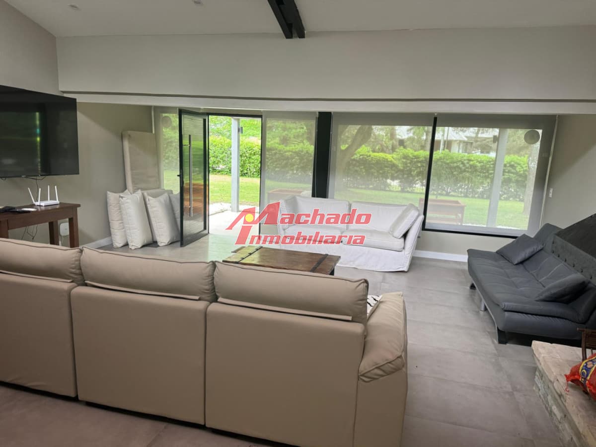 Casas en Venta de 4 dormitorios en San Rafael , Punta del este , Reciclada , Piscina , Barbacoa