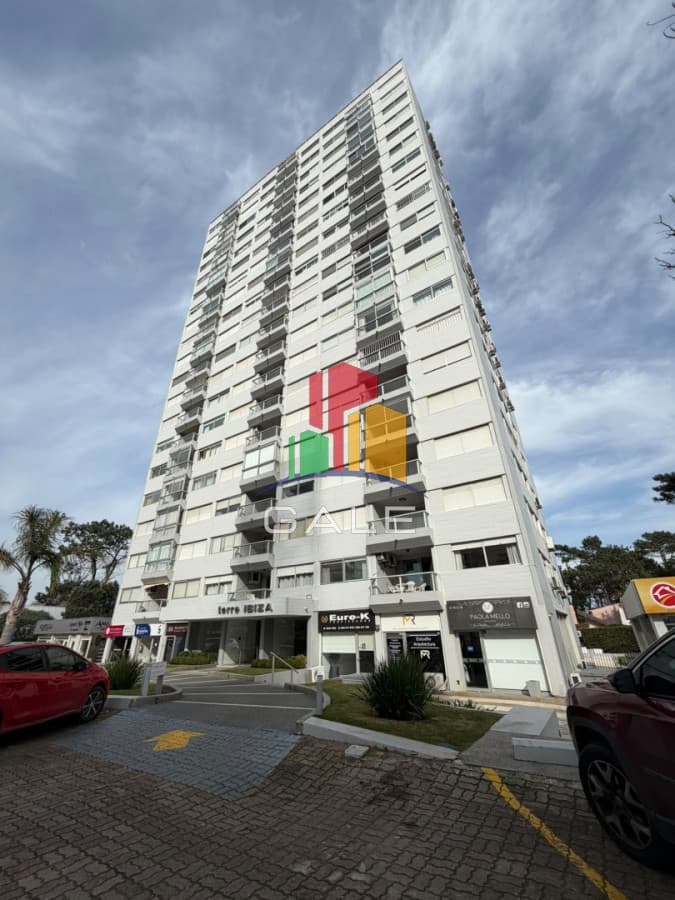 Gale Propiedades & Escribanía Apartamento ID.2822 - Apartamento en Roosevelt, 2 dormitorios con servicios