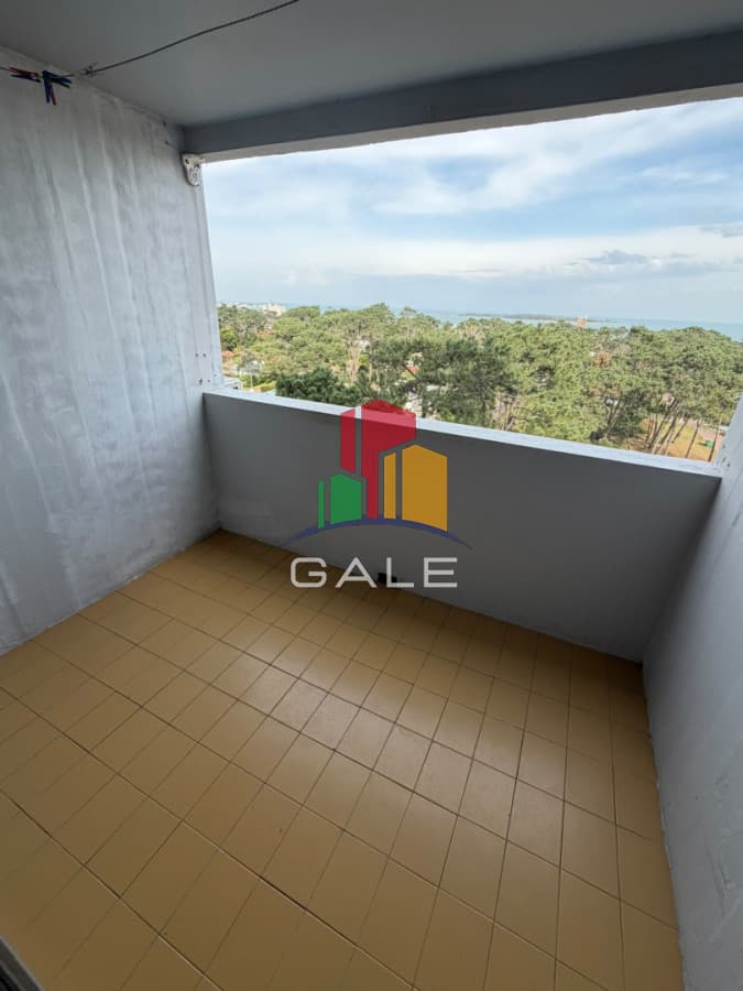 Gale Propiedades & Escribanía Apartamento ID.2822 - Apartamento en Roosevelt, 2 dormitorios con servicios