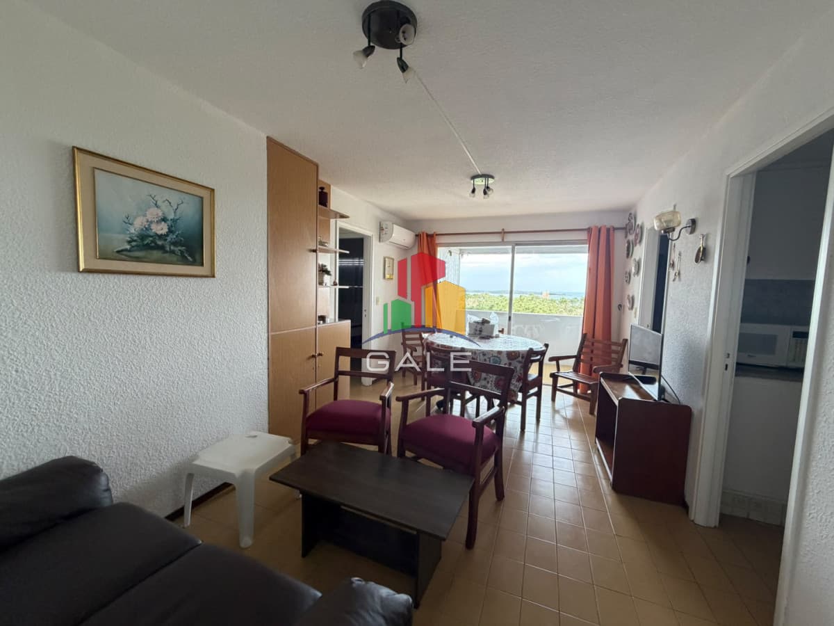 Gale Propiedades & Escribanía Apartamento ID.2822 - Apartamento en Roosevelt, 2 dormitorios con servicios