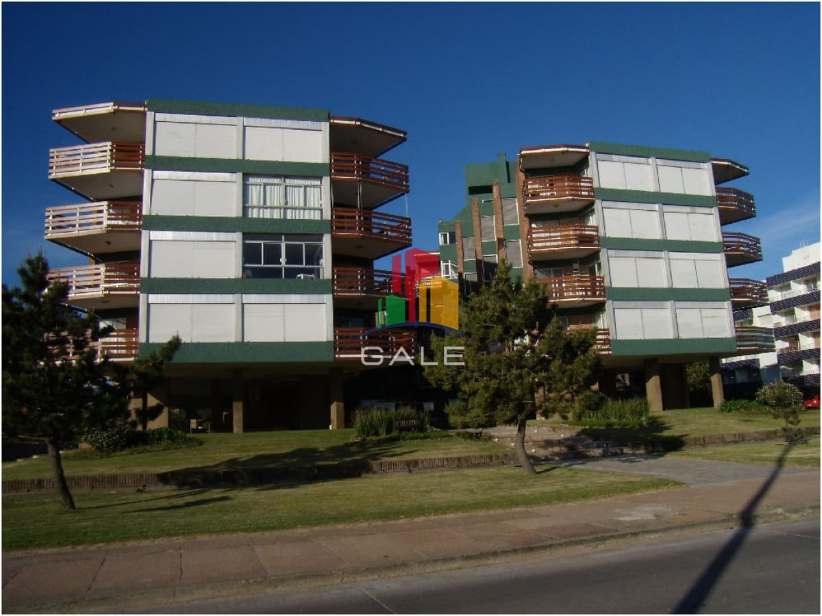 Mansa, primera línea  -