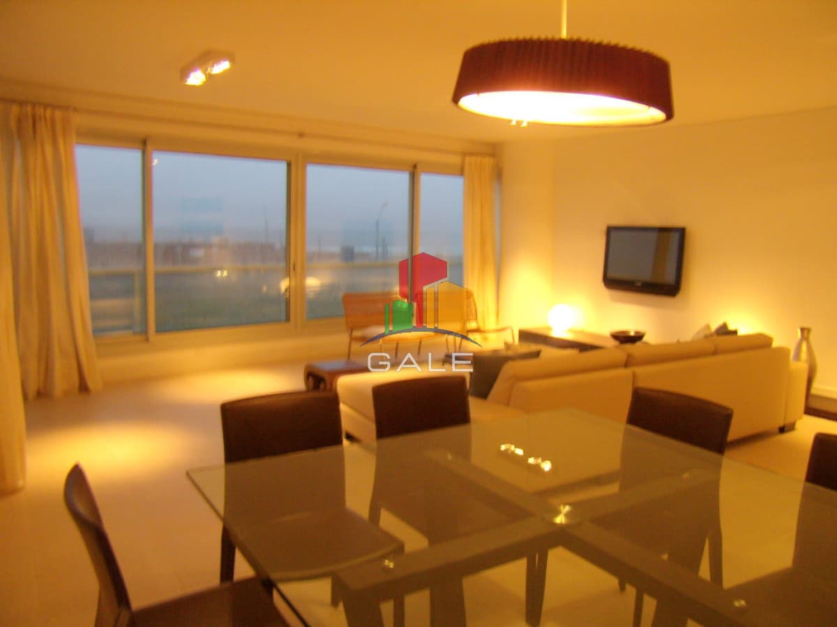 Gale Propiedades & Escribanía Apartamento ID.3193 - Apartamento en Brava, 3 dormitorios *