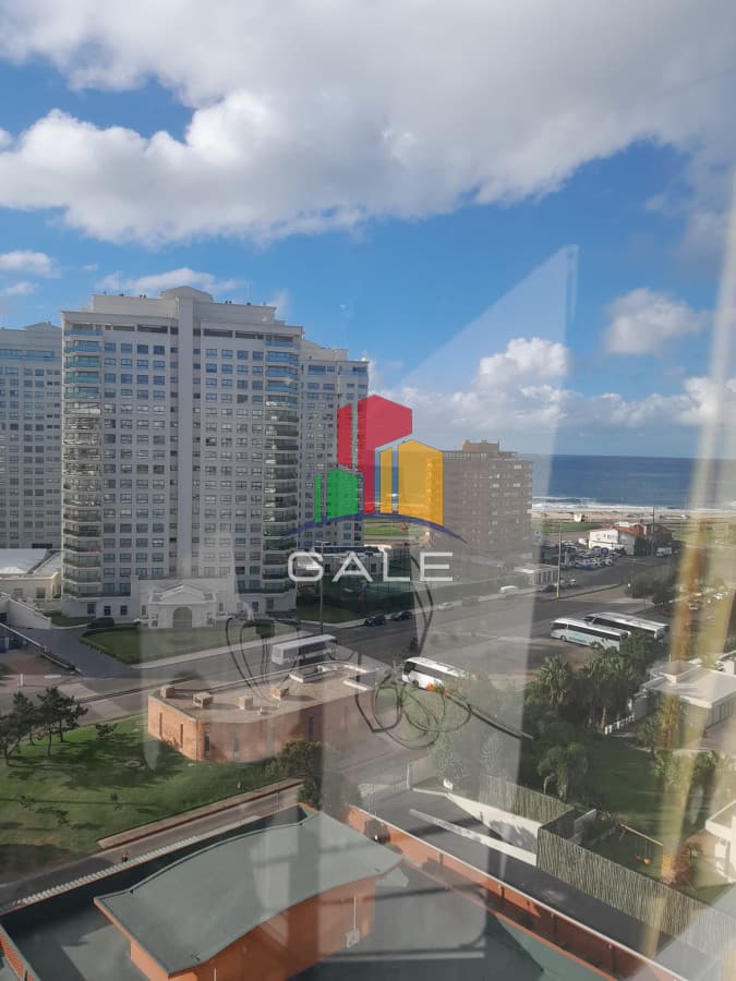 Gale Propiedades & Escribanía Apartamento ID.3399 - Mansa frente al mar