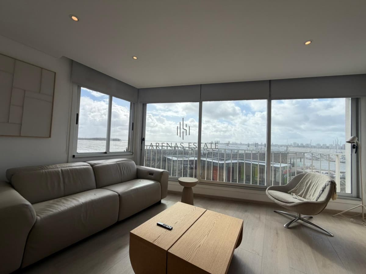 Apartamento ID.4542 - Apartamento de 2 dormitorios en venta en el Puerto , Punta del este