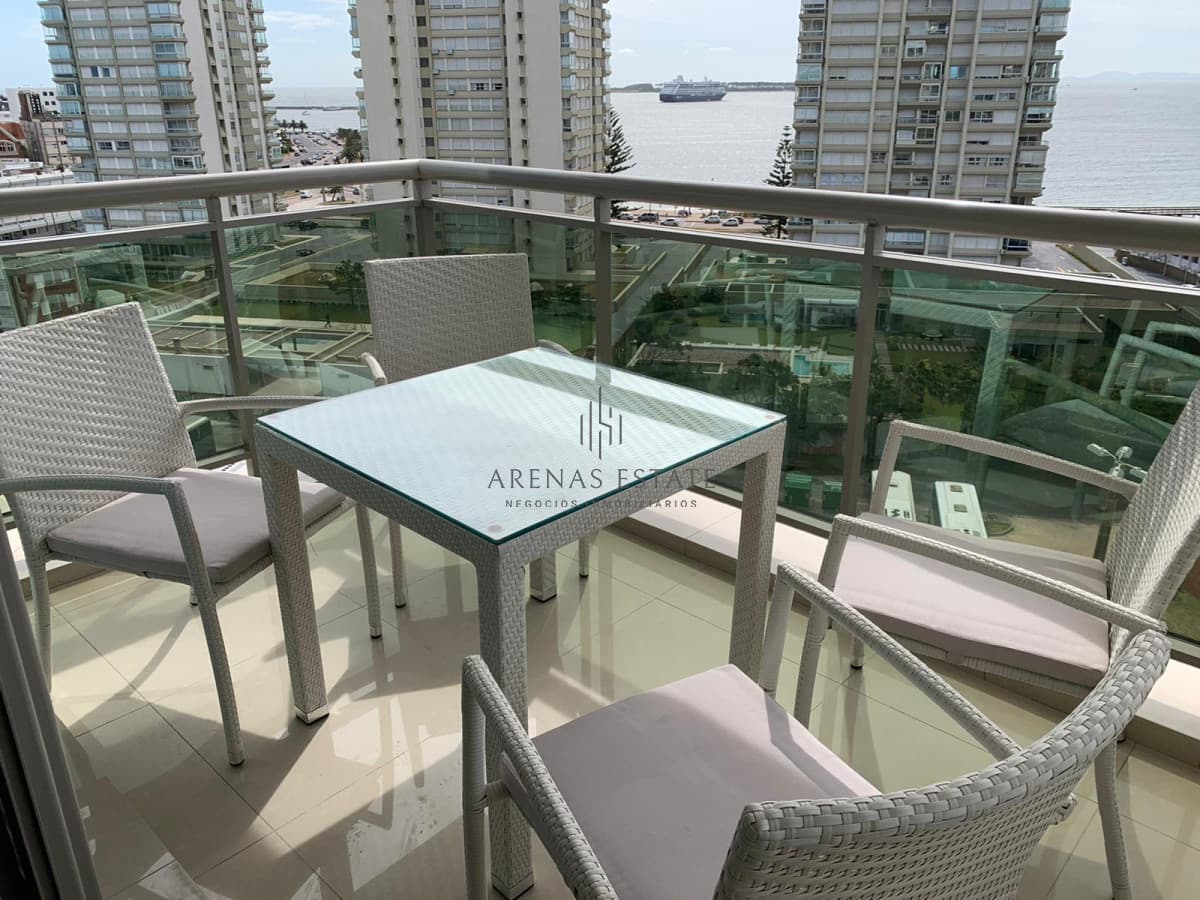 Apartamento ID.4373 - Apartamento en venta de 2 dormitorio en Torre Imperiale , Punta del este , Playa Brava