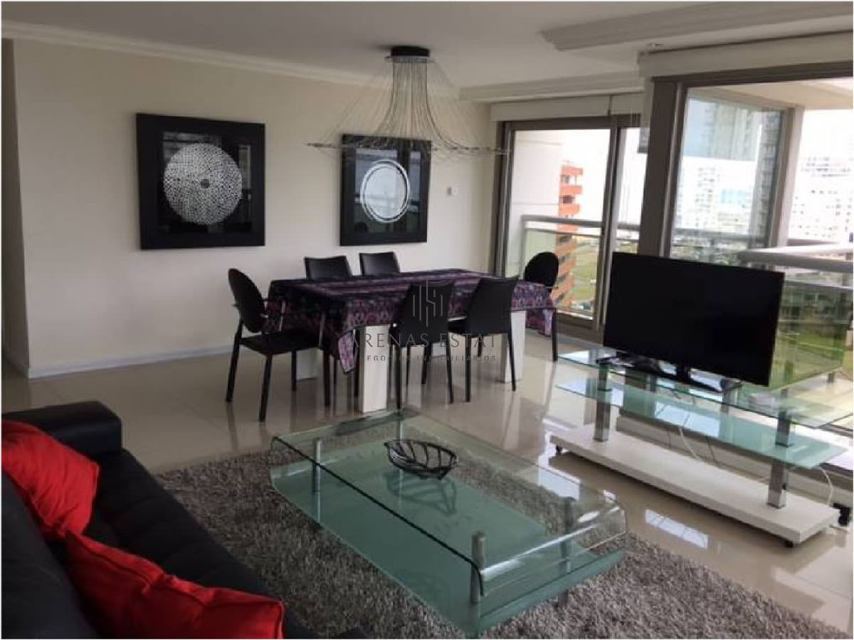 Apartamento ID.4373 - Apartamento en venta de 2 dormitorio en Torre Imperiale , Punta del este , Playa Brava