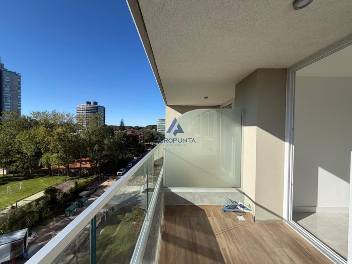 Apartamento en venta de 1 dormitorio en Punta del este , Aidy Grill , playa brava