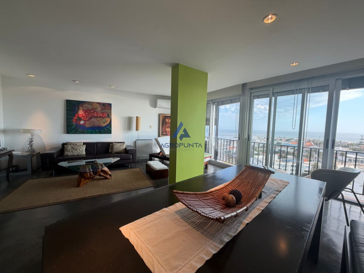 Apartamento en venta de 2 dormitorios en Punta del este , Península